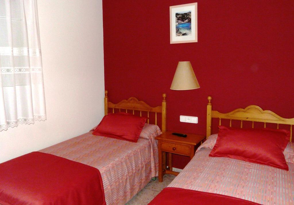 Hostal Rural Casa Castro Alberuela de la Liena Habitación foto