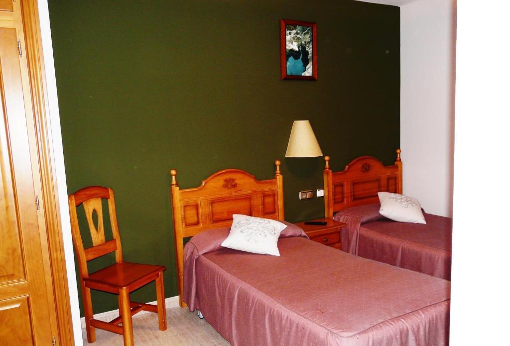 Hostal Rural Casa Castro Alberuela de la Liena Habitación foto